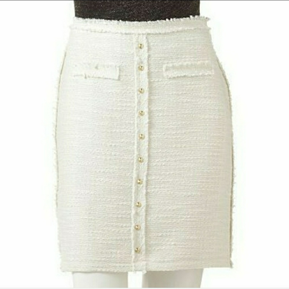 🧚‍♀️Jennifer Lopez Winter White Gold Stud Skirt